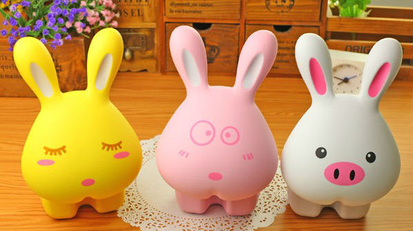 Rabbit table lamp